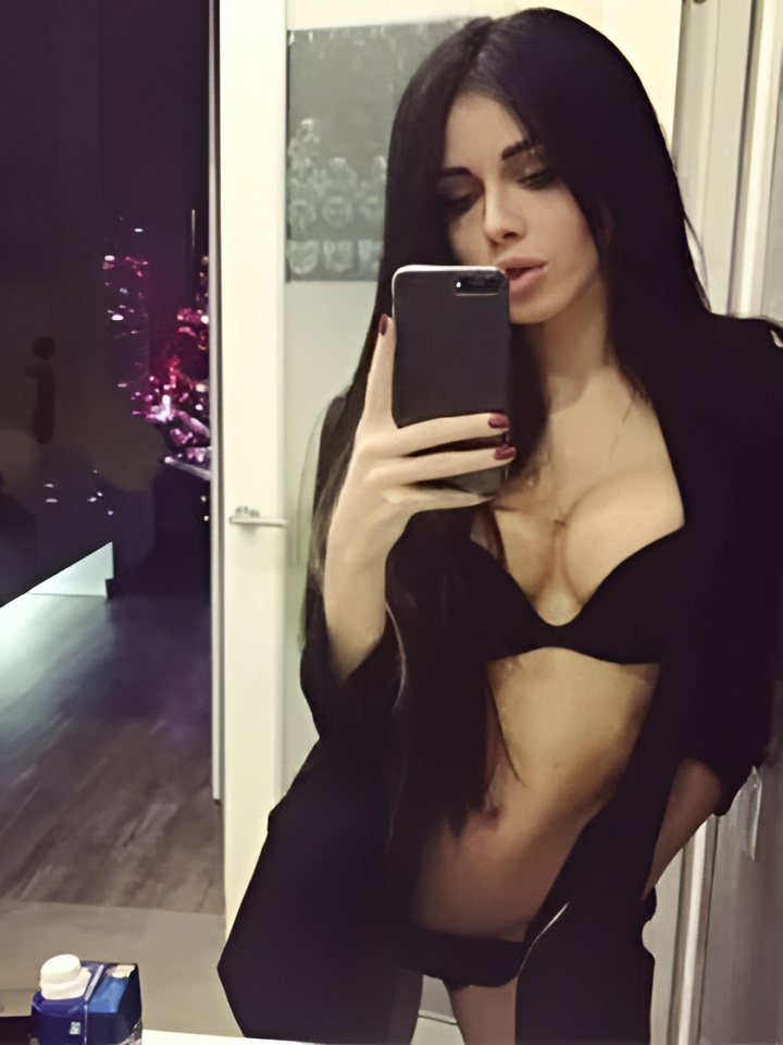 Нелли привлекальеная девушка из Таштагол цена от 4000 руб