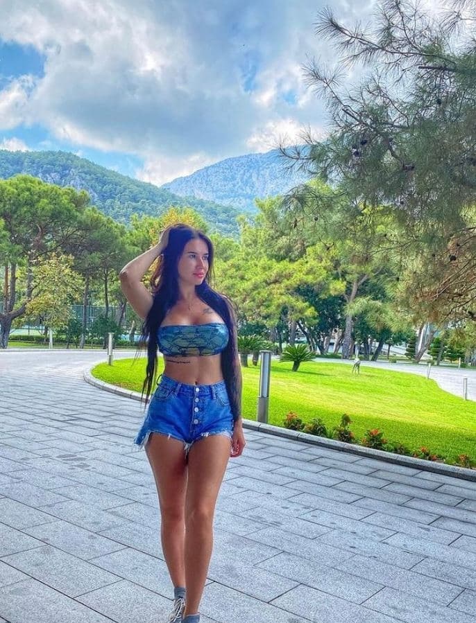 Индивидуалка 🎥 Виолетта, доступна для личного знакомства от 4000 руб