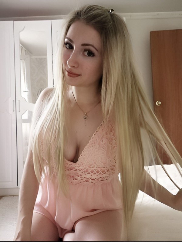 Искра привлекательная девушка из Таштагол цена от 2500 руб