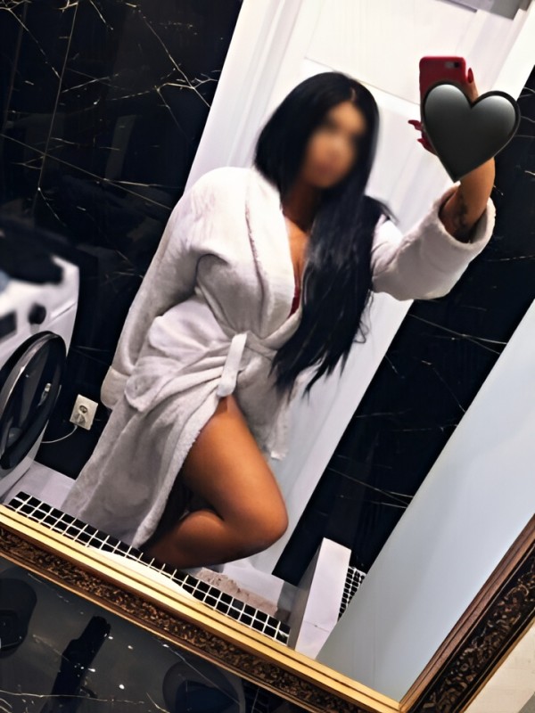 Каролина привлекательная девушка из Таштагол цена от 3000 руб