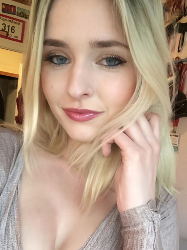 Маргарита привлекательная девушка из Таштагол цена от 2000 руб