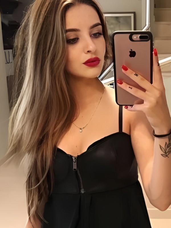 Снежанна привлекательная девушка из Таштагол цена от 3000 руб