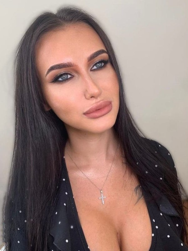 🎥 Виолетта привлекательная девушка из Таштагол цена от 4000 руб