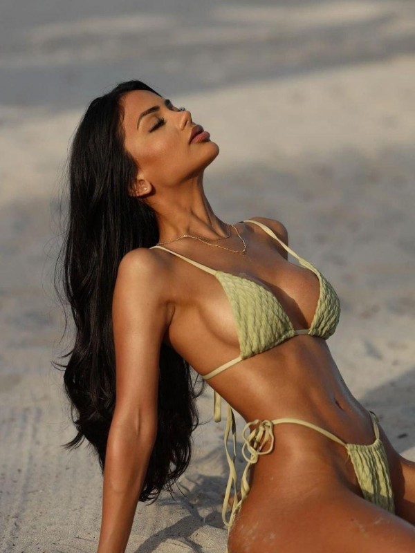 Жанна привлекательная девушка из Таштагол цена от 5000 руб