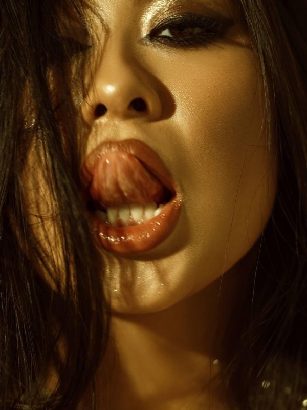 Сашечка привлекательная девушка из Таштагол цена от 6000 руб